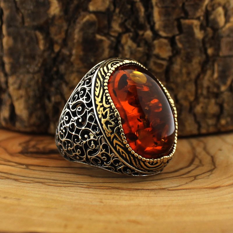 Royal ring of 925 sterling silver for men red color with stones