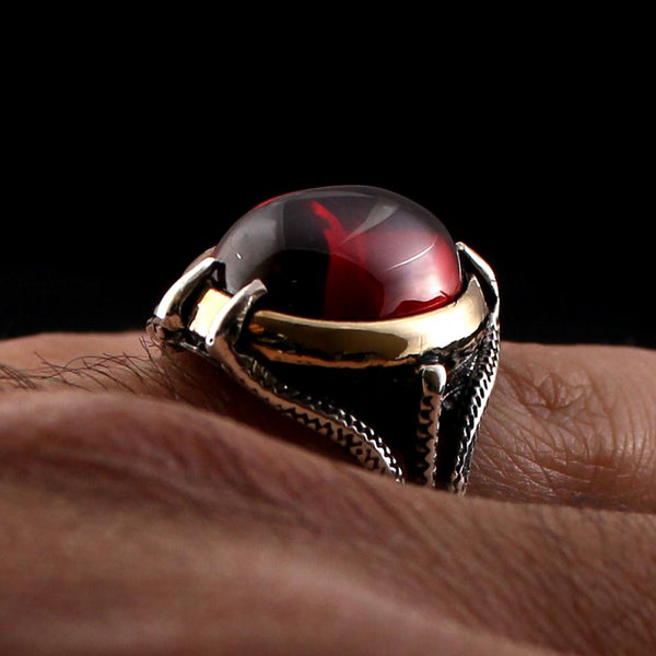 Royal ring of 925 sterling silver for men red color with stones