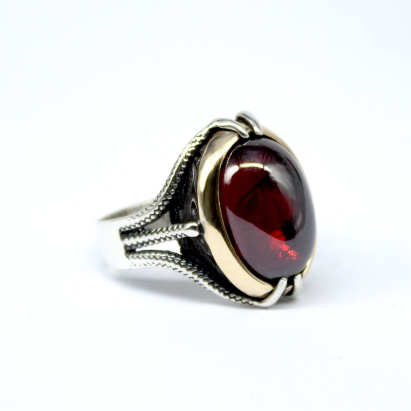 Royal ring of 925 sterling silver for men red color with stones